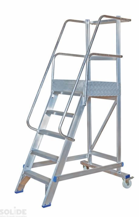 Solide Mobiele bordes trap 5tr. stahoogte 1.25m