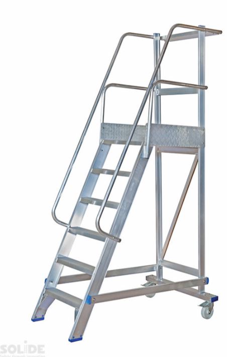 Solide Mobiele bordes trap 6tr. stahoogte 1.50m