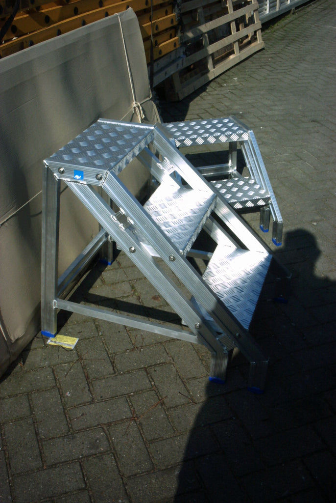 Smits aluminum sturdy step stool 3tr. grid steps