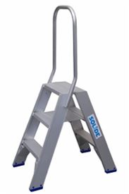 Solide vaste beugel voor dubbele trapladder type DT